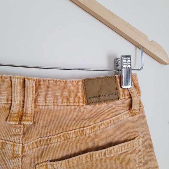 American Eagle Mustard Corduroy Shorts - Picture 3 of 9